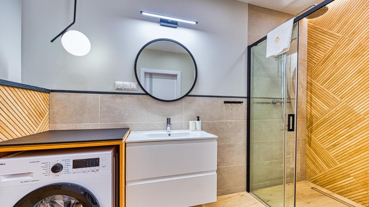 Apartamenty Vip Centrum - Wczasowa 17 By Royal Aparts Świeradów-Zdrój Екстериор снимка