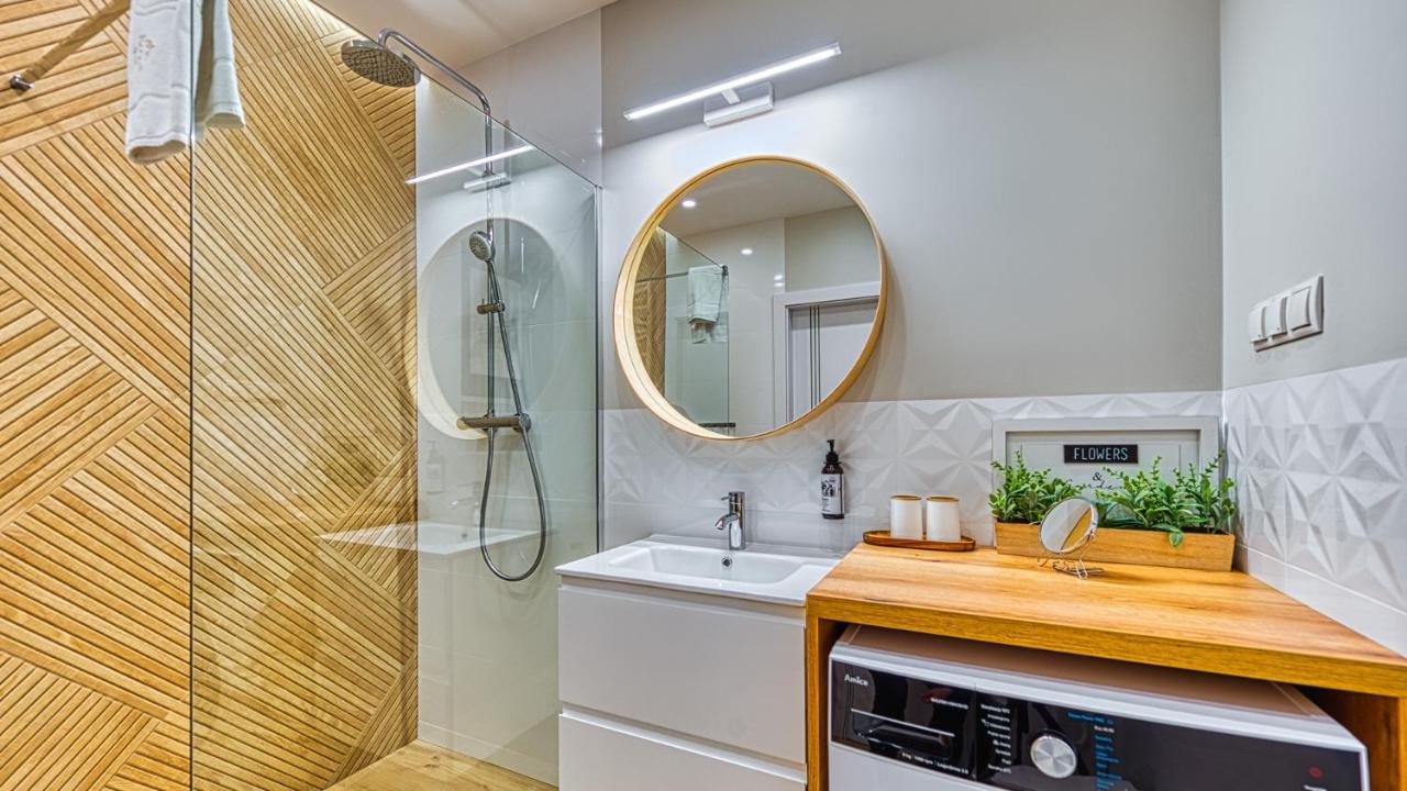 Apartamenty Vip Centrum - Wczasowa 17 By Royal Aparts Świeradów-Zdrój Екстериор снимка