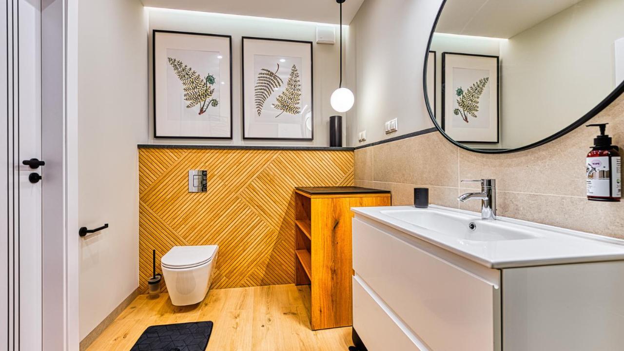 Apartamenty Vip Centrum - Wczasowa 17 By Royal Aparts Świeradów-Zdrój Екстериор снимка