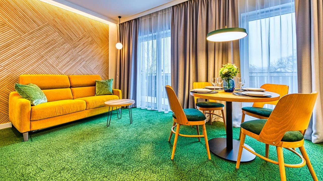 Apartamenty Vip Centrum - Wczasowa 17 By Royal Aparts Świeradów-Zdrój Екстериор снимка