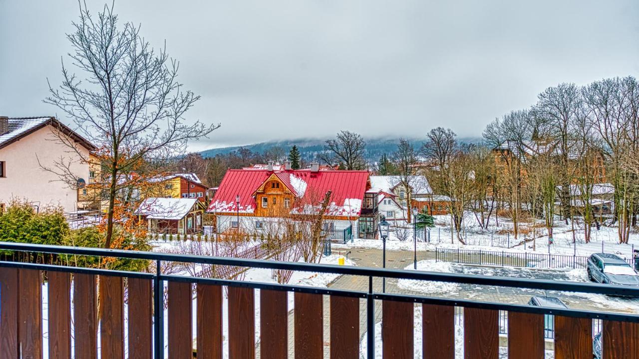 Apartamenty Vip Centrum - Wczasowa 17 By Royal Aparts Świeradów-Zdrój Екстериор снимка
